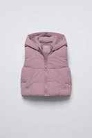 HOODED PUFFER VEST