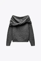 PULL OFF SHOULDER