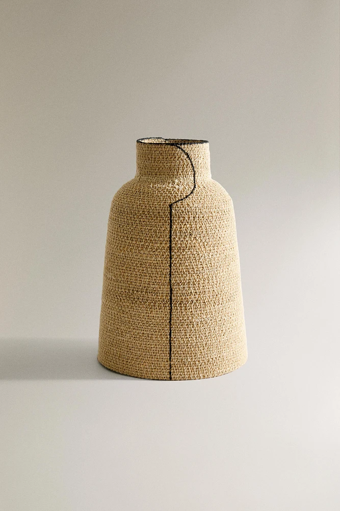 TALL SEAGRASS VASE WITH LINE