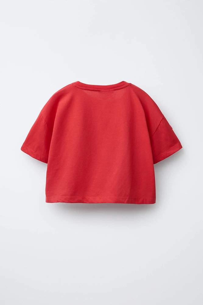 T-SHIRT À FLEURS EN CROCHET