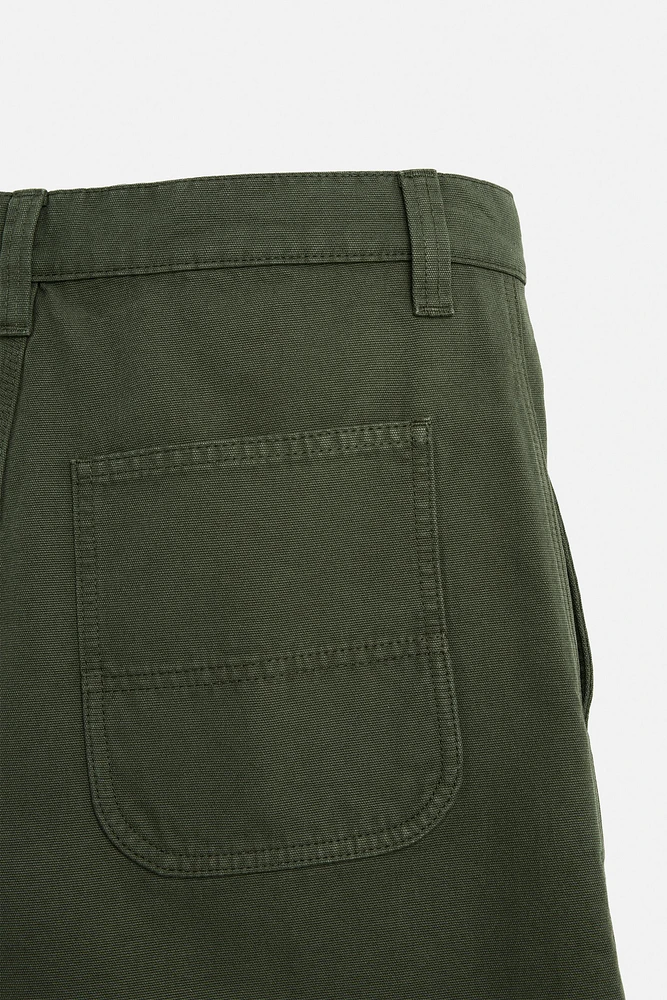 WASHED TEXTURED SHORTS