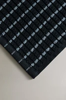TEXTURED BATH TOWEL