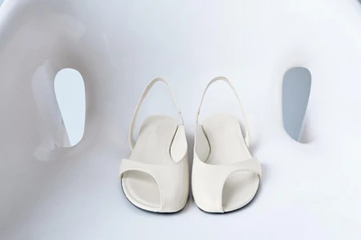 Ballerines asymétriques