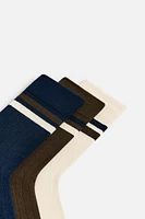 3-PACK OF TEXTURED SOCKS