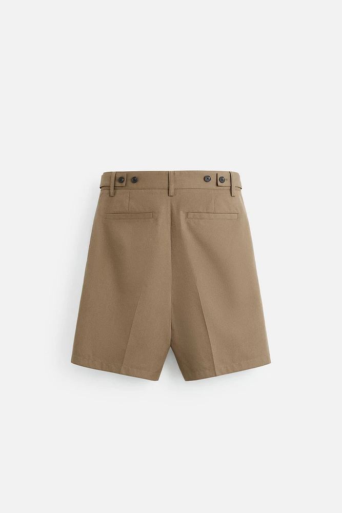 REGULAR FIT SHORTS
