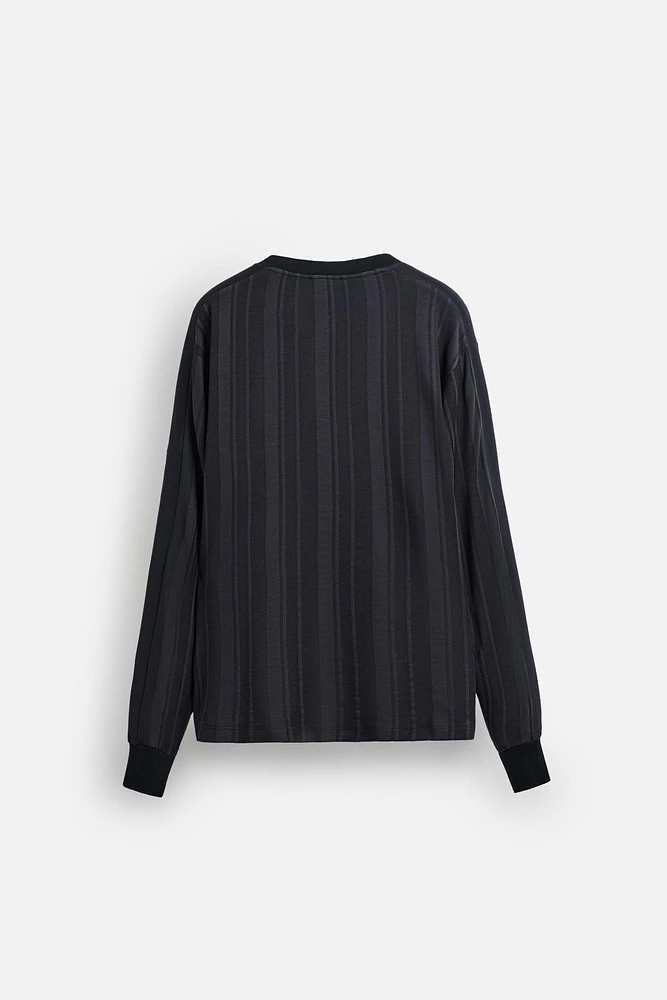 RETRO SOCCER TEXTURED SWEATSHIRT