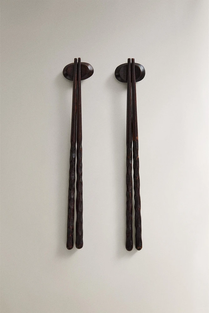 SET OF CHOPSTICKS AND WOODEN STAND