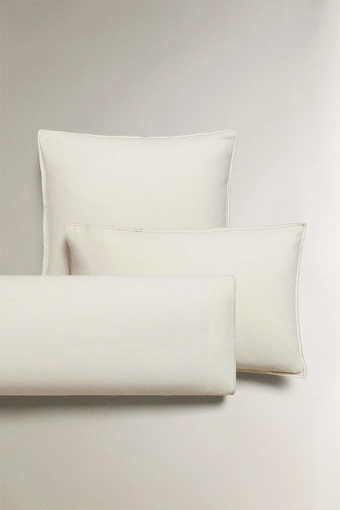 PILLOWCASE WITH BACKSTITCHING
