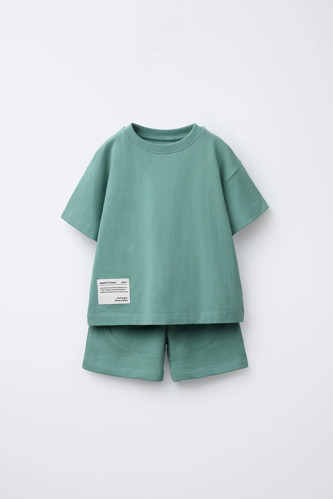 JOGGING SET WITH LABEL