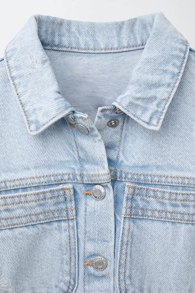 SURCHEMISE EN DENIM DÉCHIRÉE