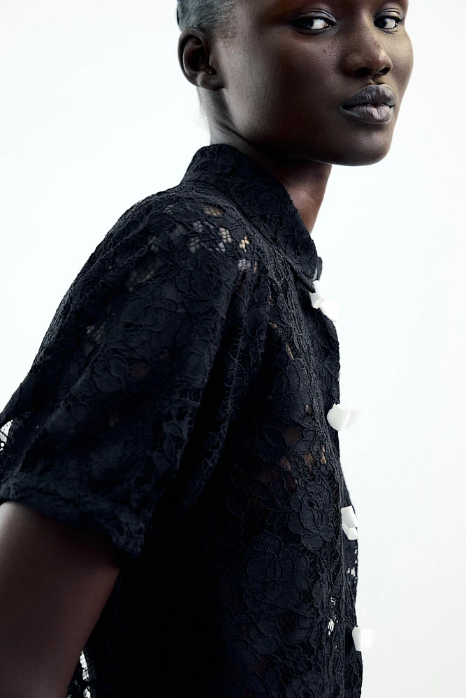 CHEMISE DENTELLE LACETS