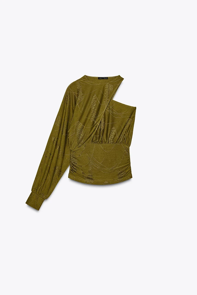 ASYMMETRIC JACQUARD TOP