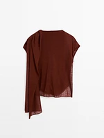 Flowing top with cape detail
