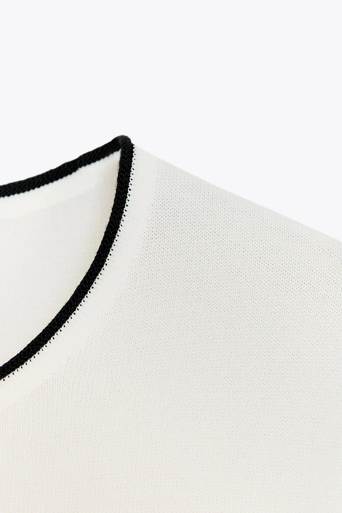 TRIM KNIT TOP