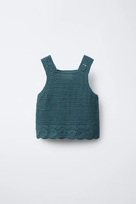 TOP EN MAILLE CROCHET À FLEURS