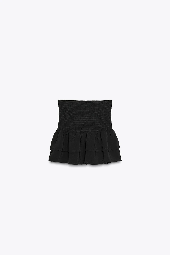 WIDE WAISTBAND RUFFLE SHORTS