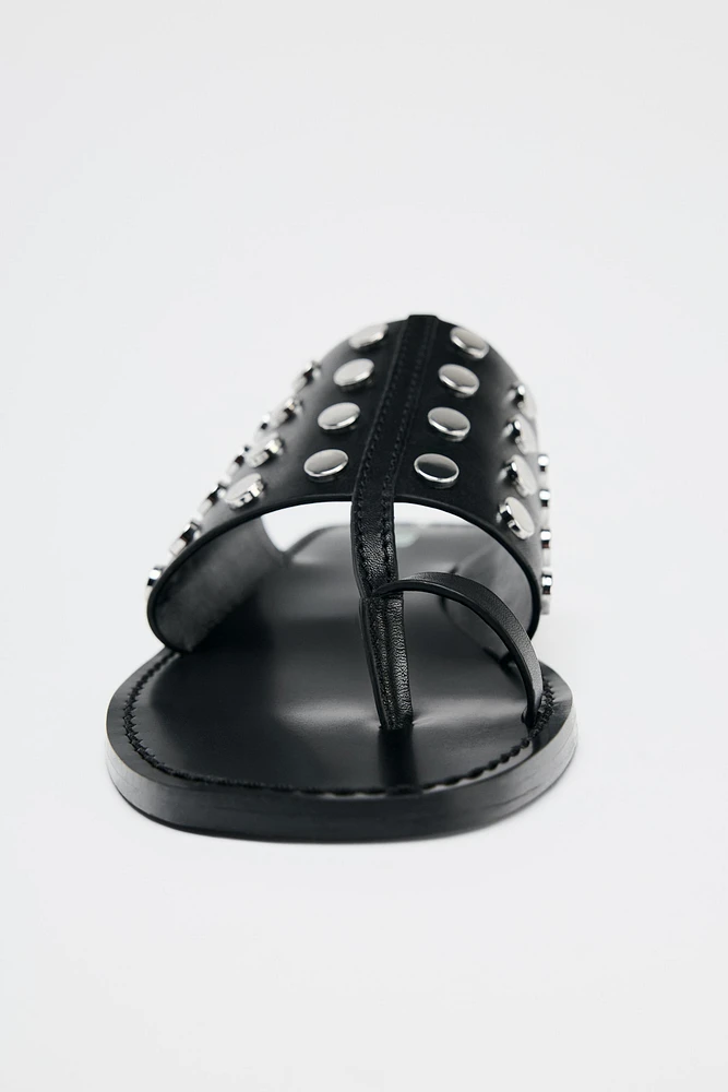STUDDED FLAT LEATHER SANDALS