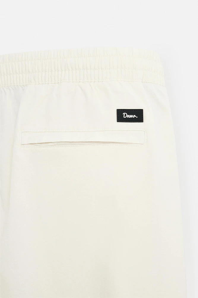 PANTALON DÉLAVÉ AVEC TAILLE JOGGING