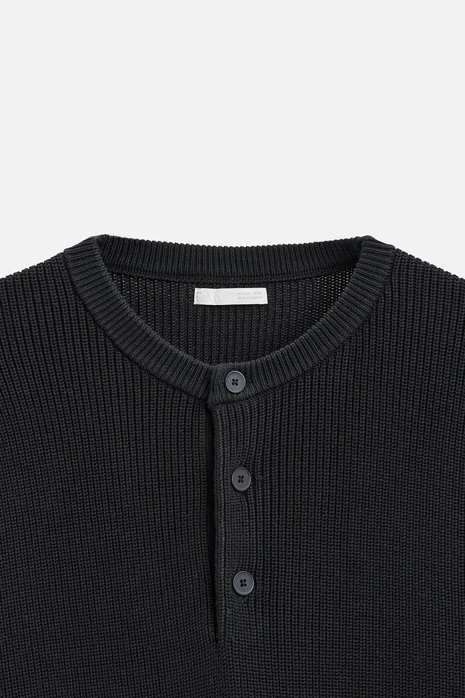 BUTTONED PURL KNIT SWEATER
