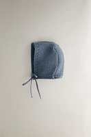 CHILDREN'S BONNET WITH BOBBLES