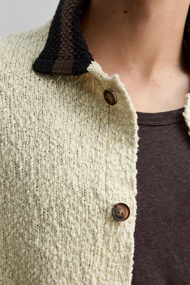CONTRAST COLLAR CARDIGAN