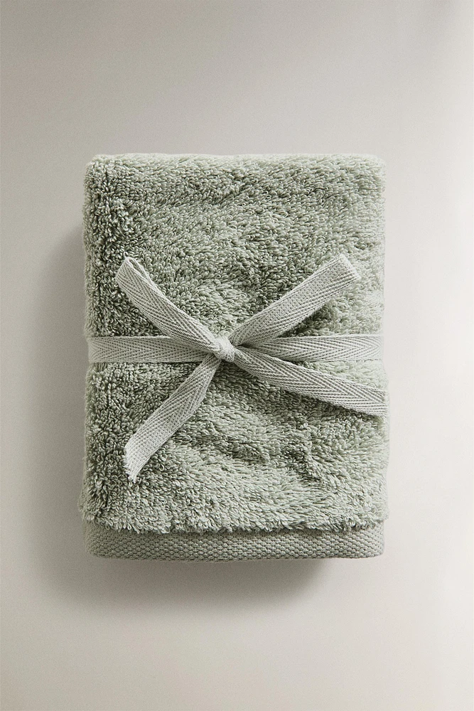 PACK OF COTTON HAND TOWELS (PACK 3)