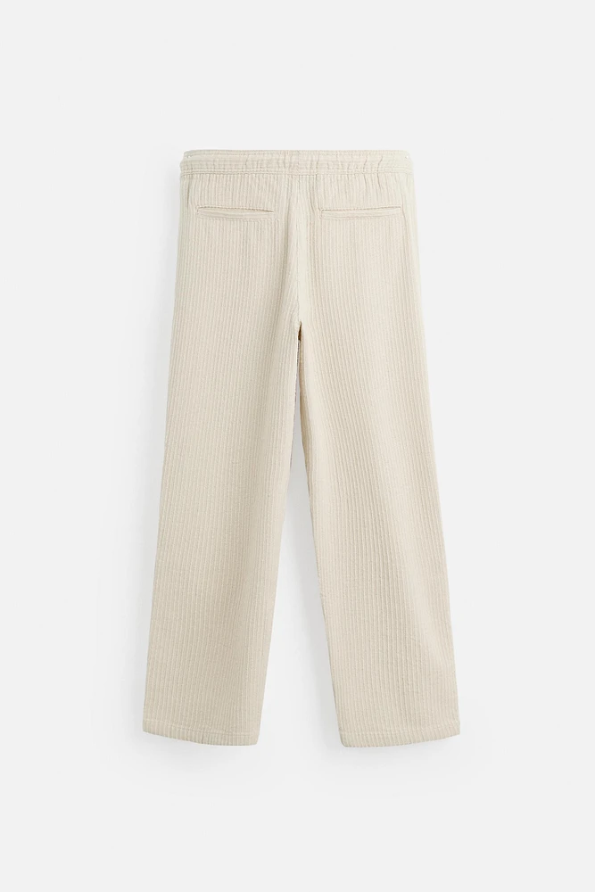 PANTALON EN JACQUARD À RAYURES