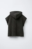 T-SHIRT À CAPUCHE EFFRANGÉ