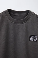 PLAIN T-SHIRT WITH LABEL