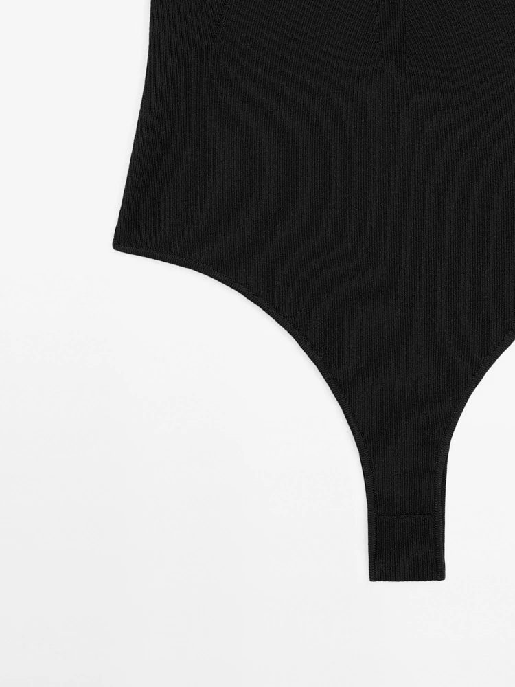 Knit halter bodysuit with V-neck - STUDIO