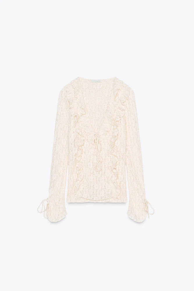 LACE RUFFLE TOP
