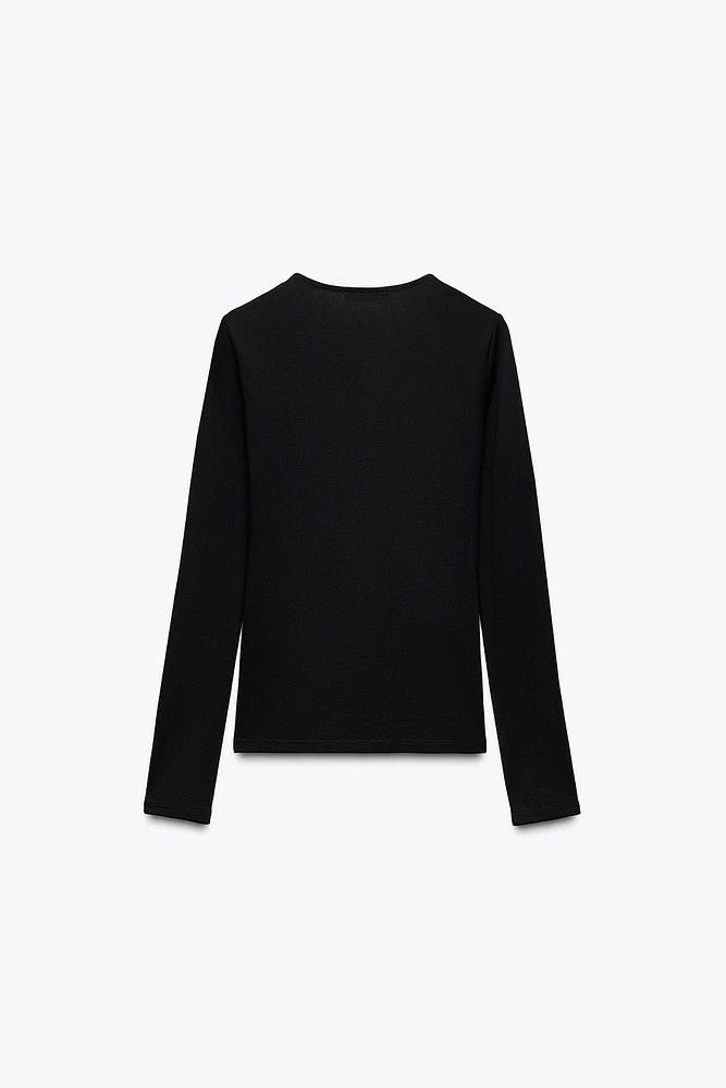 LONG SLEEVE T-SHIRT