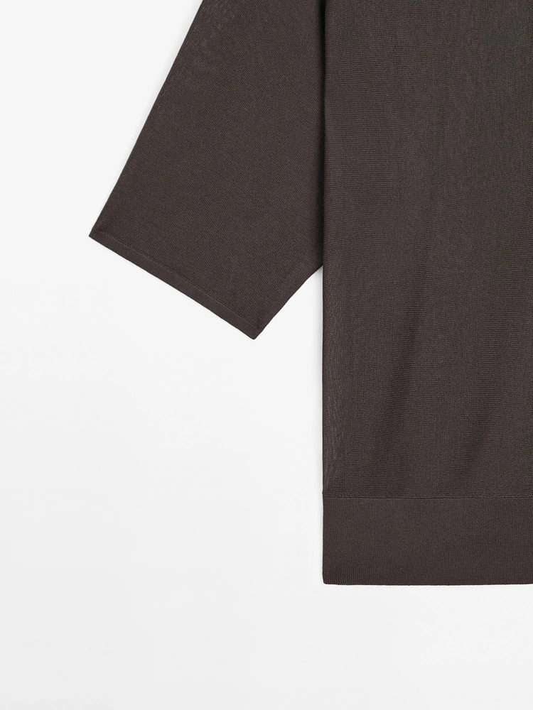 Flowing cape-style polo shirt
