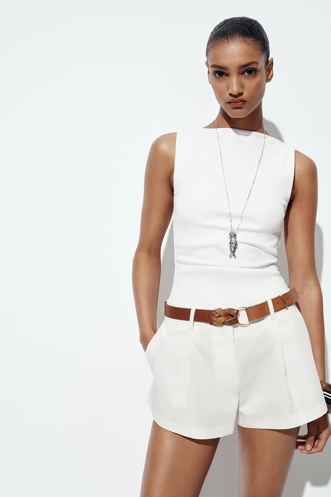 BELTED FLOWY SHORTS
