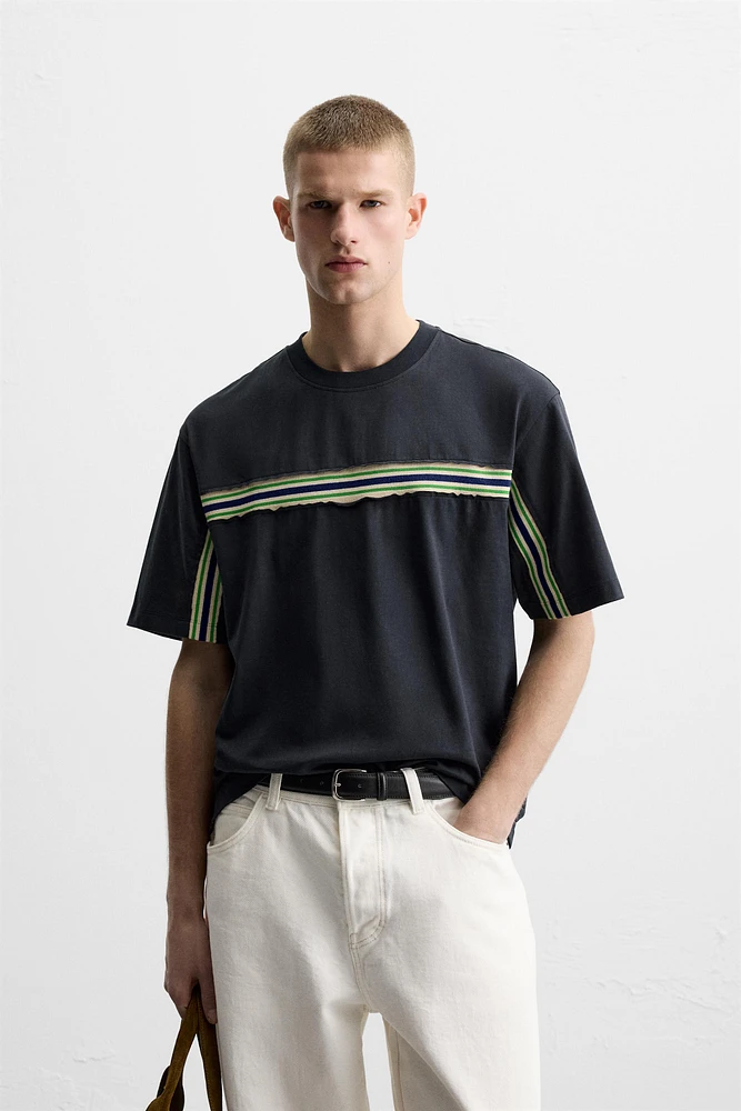 CONTRAST STRIPE T-SHIRT