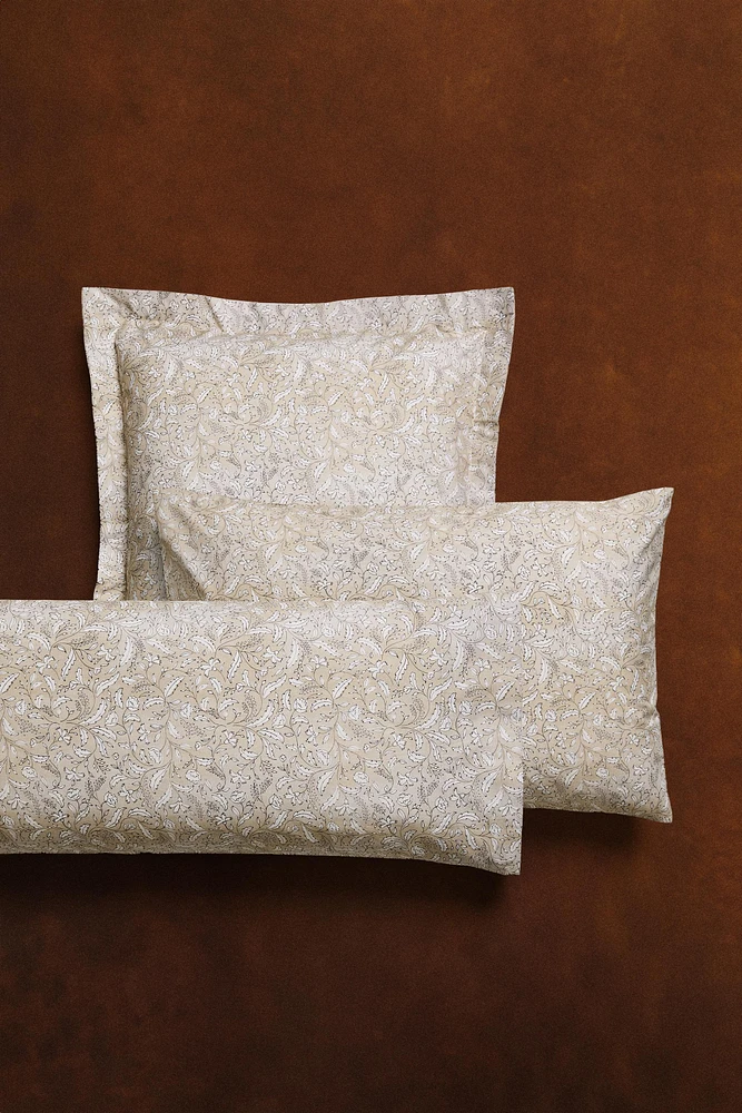 LEAF PRINT PILLOWCASE