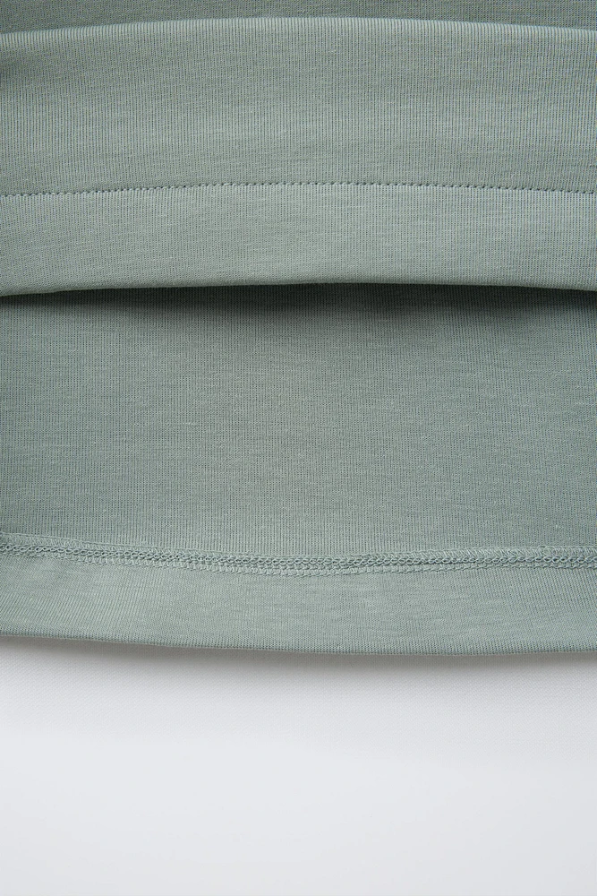 SPORTY ZIPPER SWEATSHIRT