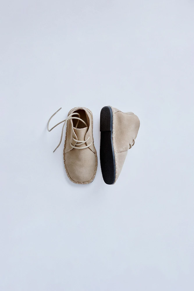 ZARA TIMELESS - CHAUSSURES EN CUIR À LACETS