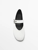 Soft ballet flats with buckle
