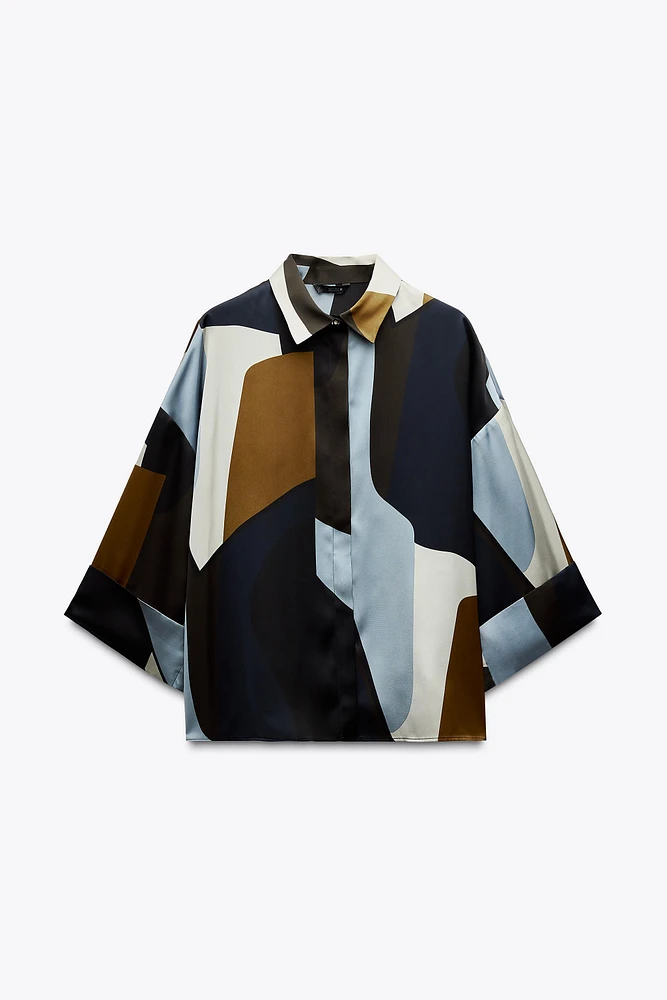 CHEMISE IMPRIMÉE ET SATINÉE