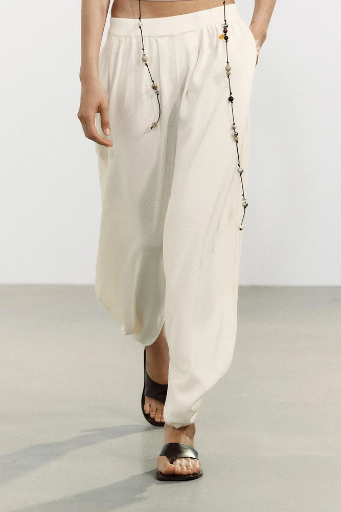 PANTALON EN MAILLE BOUFFANT