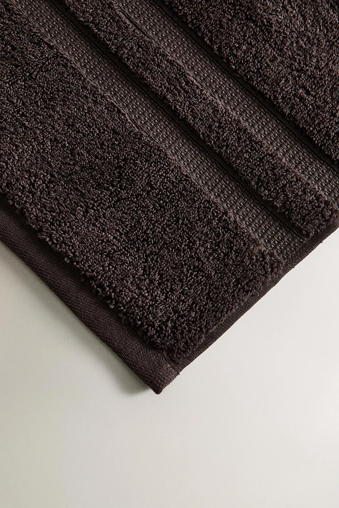 EXTRA SOFT DOUBLE BORDER BATH TOWEL