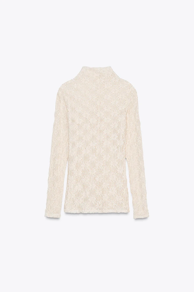 LACE HIGH NECK TOP