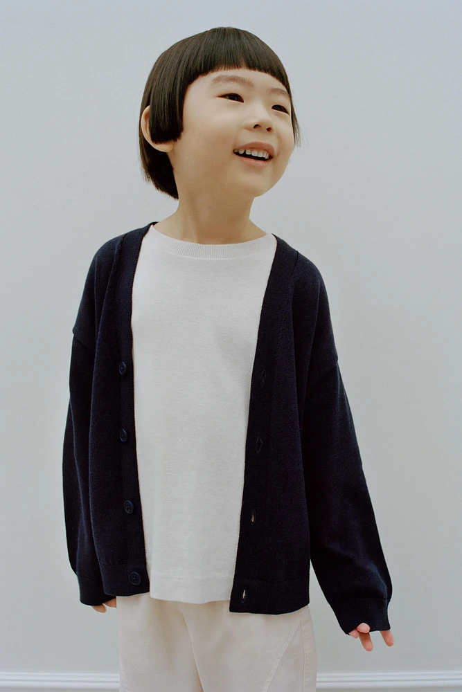 KNIT CARDIGAN