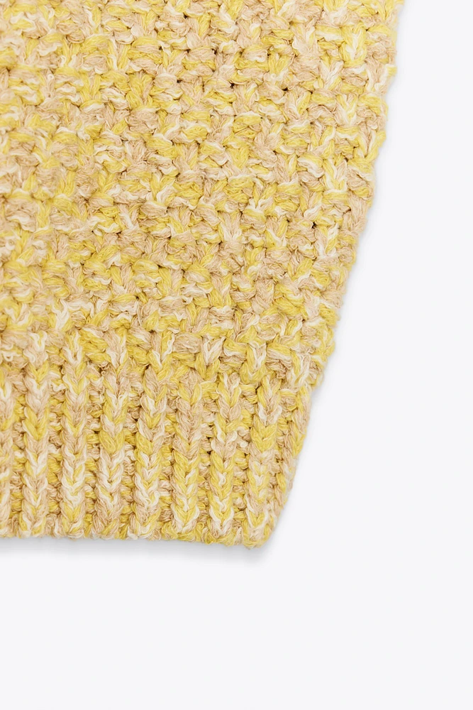 SHORT KNIT TOP