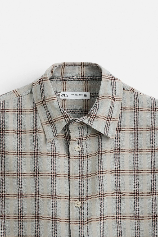 CHEMISE STRUCTURÉE À CARREAUX