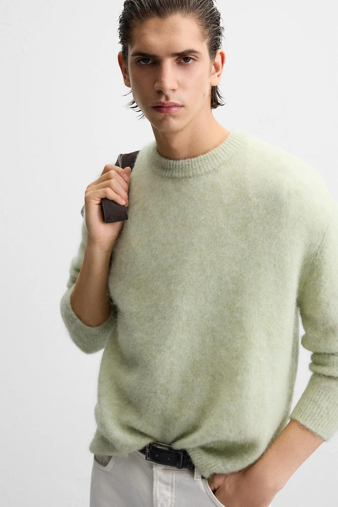 TEXTURED SWEATER