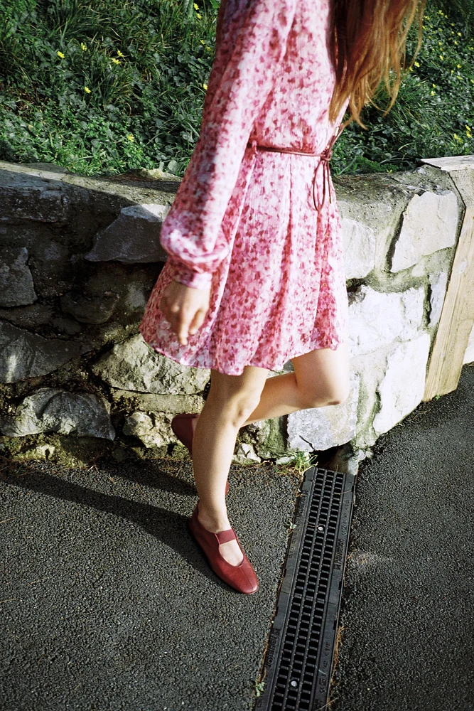 ROBE COURTE À IMPRIMÉ FLORAL