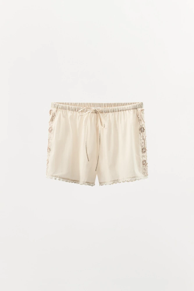 SHORT BRODÉ AVEC FANTAISIE ÉDITION LIMITÉE