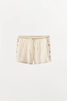 SHORT BRODÉ AVEC FANTAISIE ÉDITION LIMITÉE